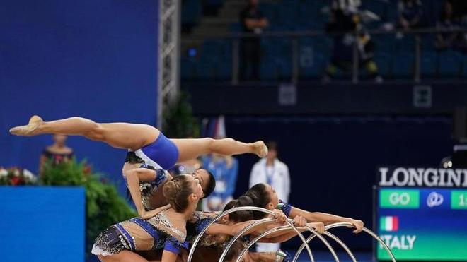 Le farfalle tornano a volteggiare al Palagolfo