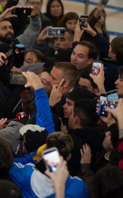 Tifosi in delirio per De Rossi