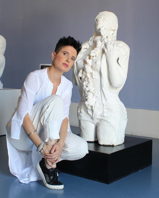 La scultrice Linda Edelhoff in mostra a Cerreto Laghi 