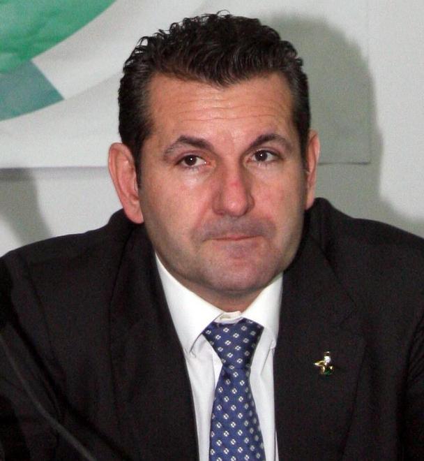Simoni all’attacco: «Debiti? Sfido il sindaco a dibattito»