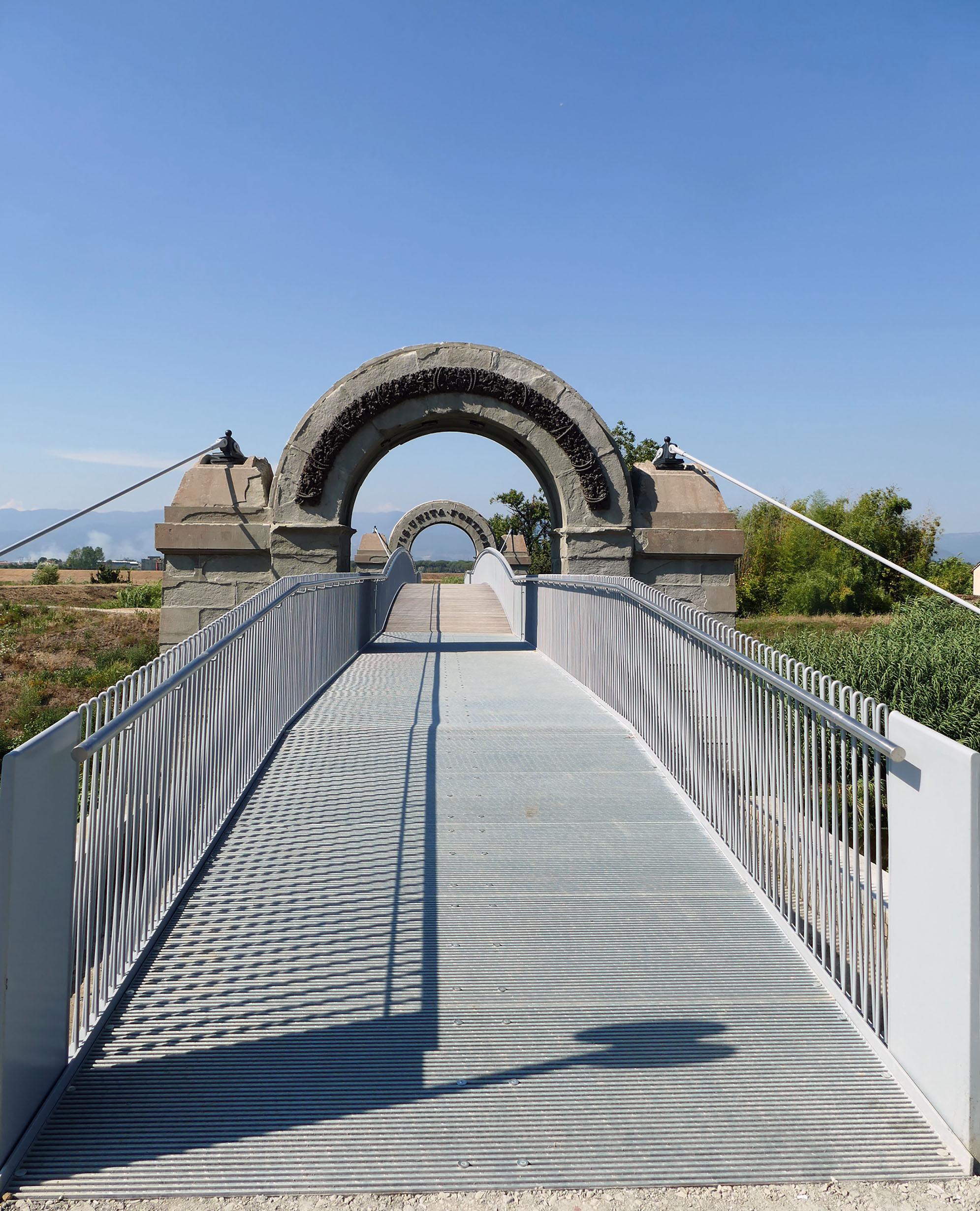Venerdì 26 luglio aperto l'ex ponte Manetti che collega le Cascine di Tavola e il Parco del Bargo di Poggio a Caiano