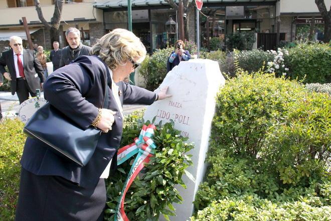 Forte, dopo le polemiche inaugurato il monumento agli aviatori 