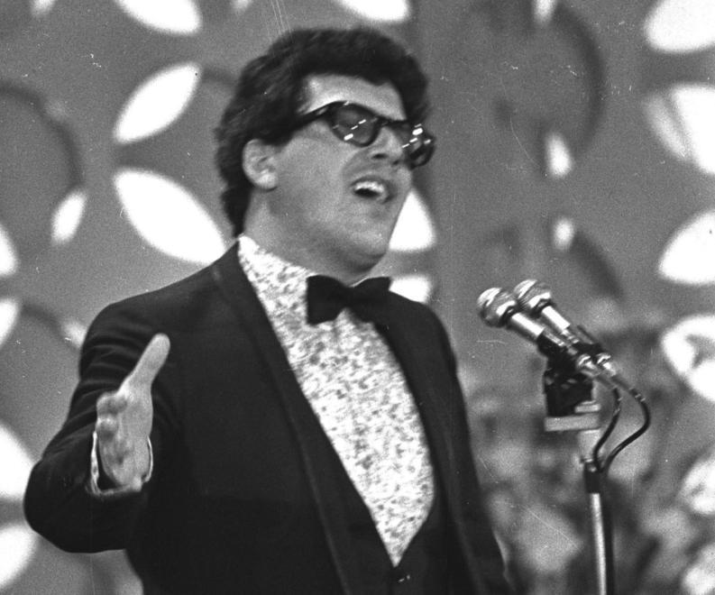 “Champagne” per Peppino di Capri un mito che oggi compie ottant’anni 