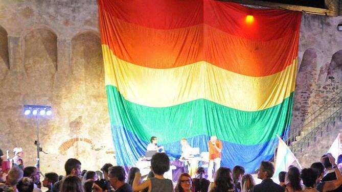 Rivellino pride, debutto record La festa dei diritti civili fa centro