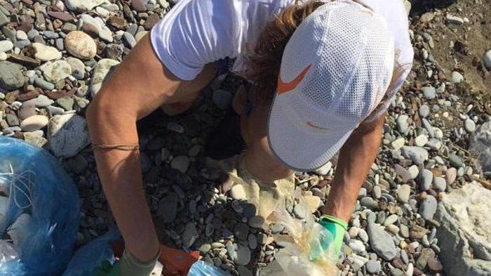Il debutto è affascinante nella cala di Rivercina I ragazzi al lavoro nel loro primo giorno