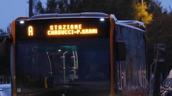 «La domenica non usate l’auto» Ad agosto ripartono i bus gratis