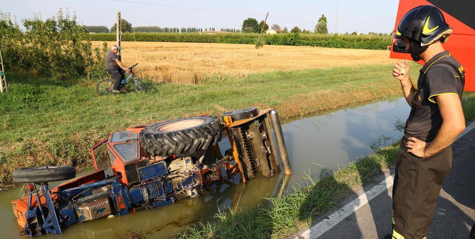 Col trattore nel canale Paura per un 70enne trasportato all’ospedale