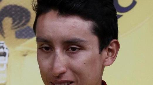 La grandine ferma il Tour E il 22enne Bernal è la nuova maglia gialla