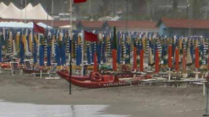 Il turismo è sempre più “mordi e fuggi” E per l’allerta meteo decine di disdette