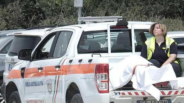 Sotto choc i familiari confortati dai bagnanti