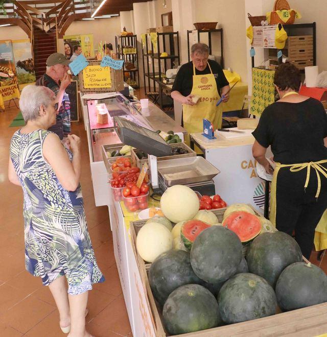 Campagna amica per favorire la tintarella