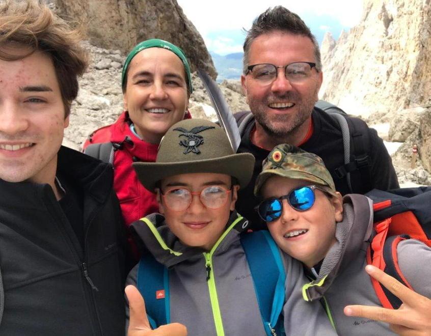 Trasformano casa in un ristorante: ecco “Laprimavia” della famiglia Ferrari 