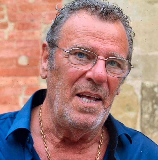 Addio a Renzo Costa, una vita dietro il banco della sua macelleria