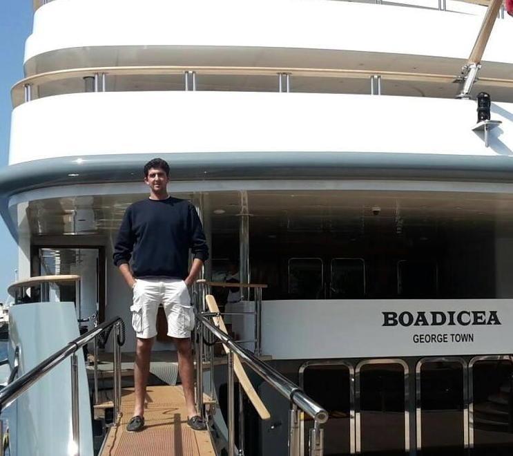 Muore a 27 anni a bordo di uno yacht 