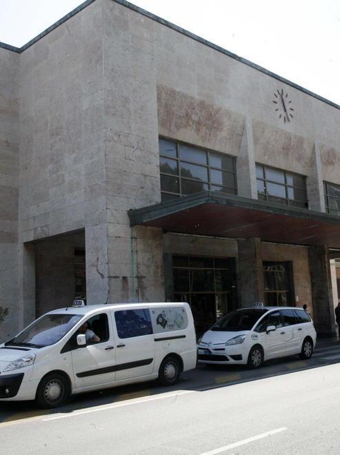 «No allo spostamento dei taxi»