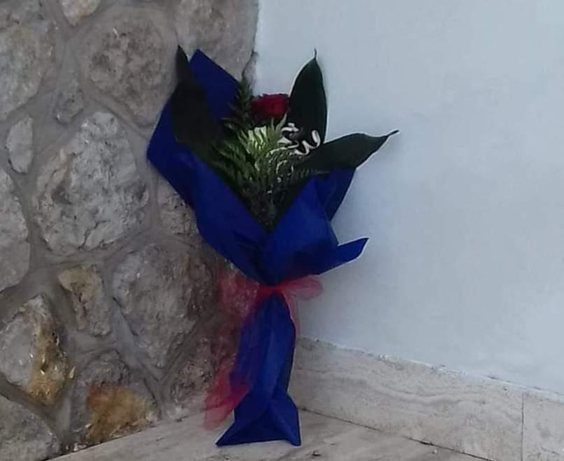 Fiori per il carabiniere ucciso 