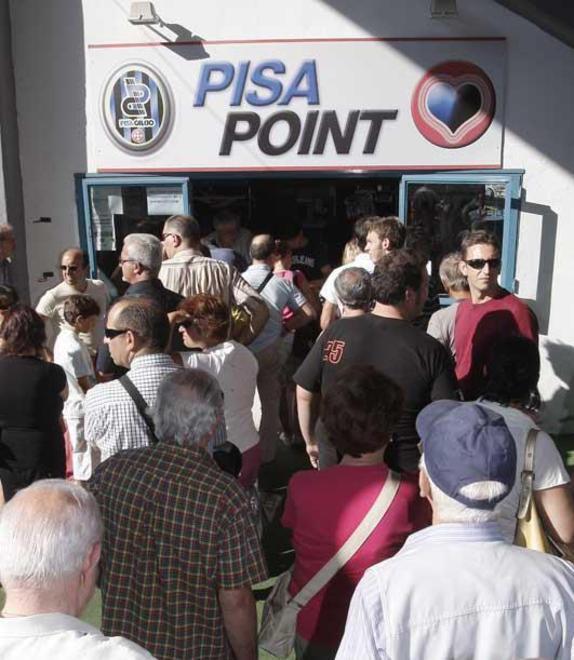 Abbonamenti, da oggi vendita libera Caccia agli ultimi posti in curva Nord 