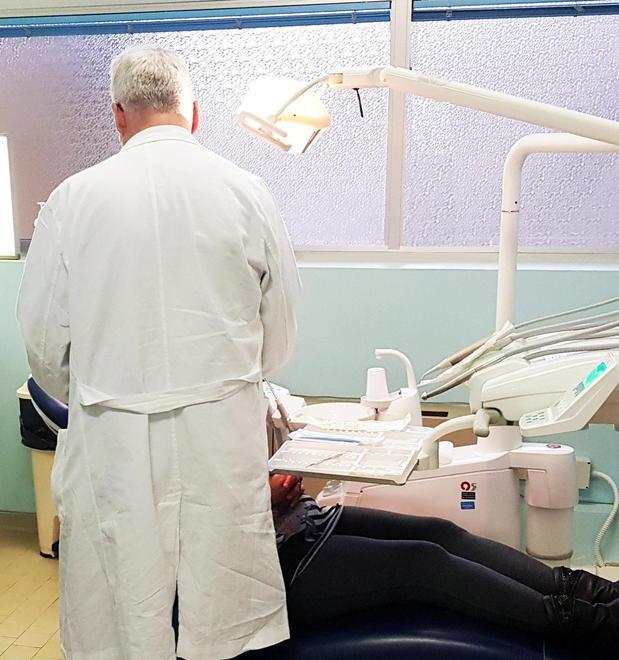 Mal di denti ad agosto? Ecco tutti gli specialisti pronti per l’emergenza 