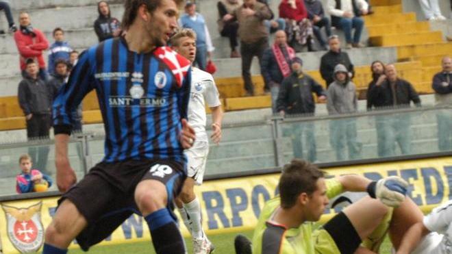 La gioia di Raimondi «È un vero orgoglio fare parte del Pisa»