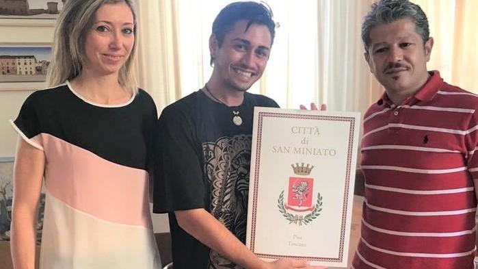 Salvatore, “ambasciatore di San Miniato” sulla Francigena per aiutare i bimbi malati