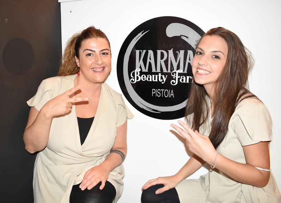 Veronica Battistel e Sara Scartabelli all’interno del Karma Beauty Farm di Pistoia (Foto Lorenzo Gori)