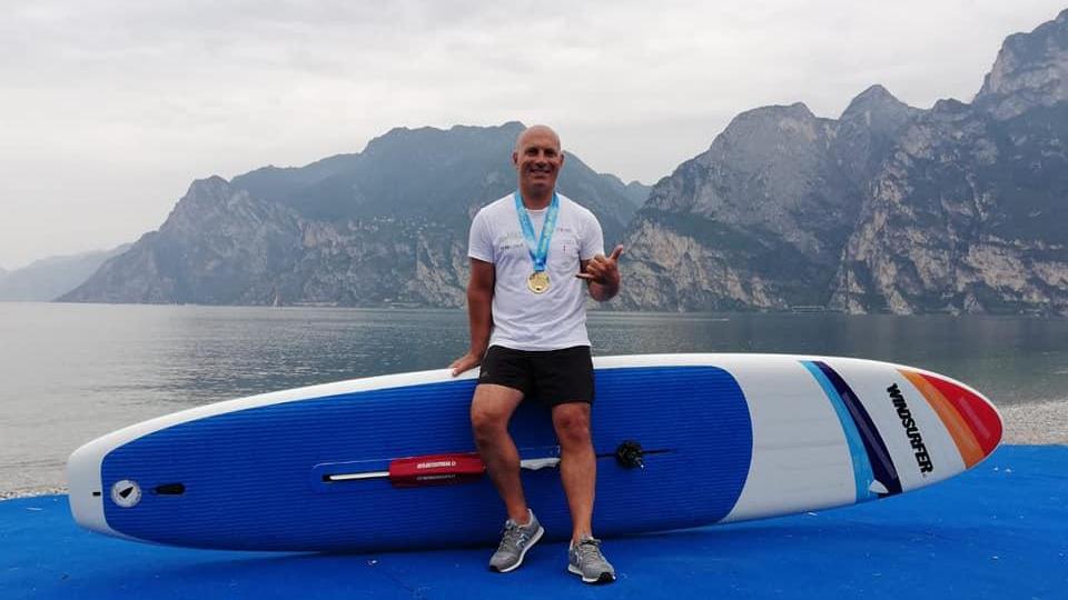 La grande impresa di AlessandroTorzoni nuovo campione del mondo di windsurf