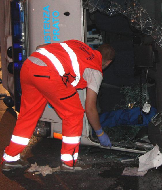 L’ambulanza inviata allo stadio dal 118: «Questa è la procedura»