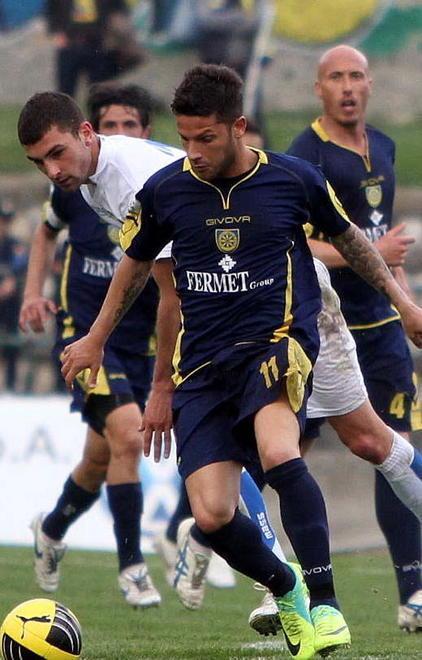 Carrarese-Prato, pari con veleno nella coda: gol annullato a Merini 
