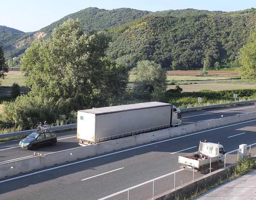 Un tratto dell’autostrada nella zona di Filettole