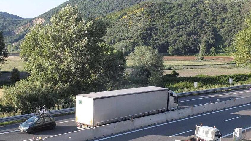Un tratto dell’autostrada nella zona di Filettole