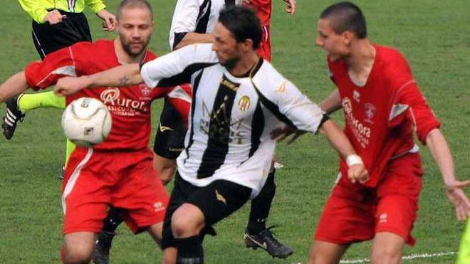 Massese fa il salto e scala la vetta