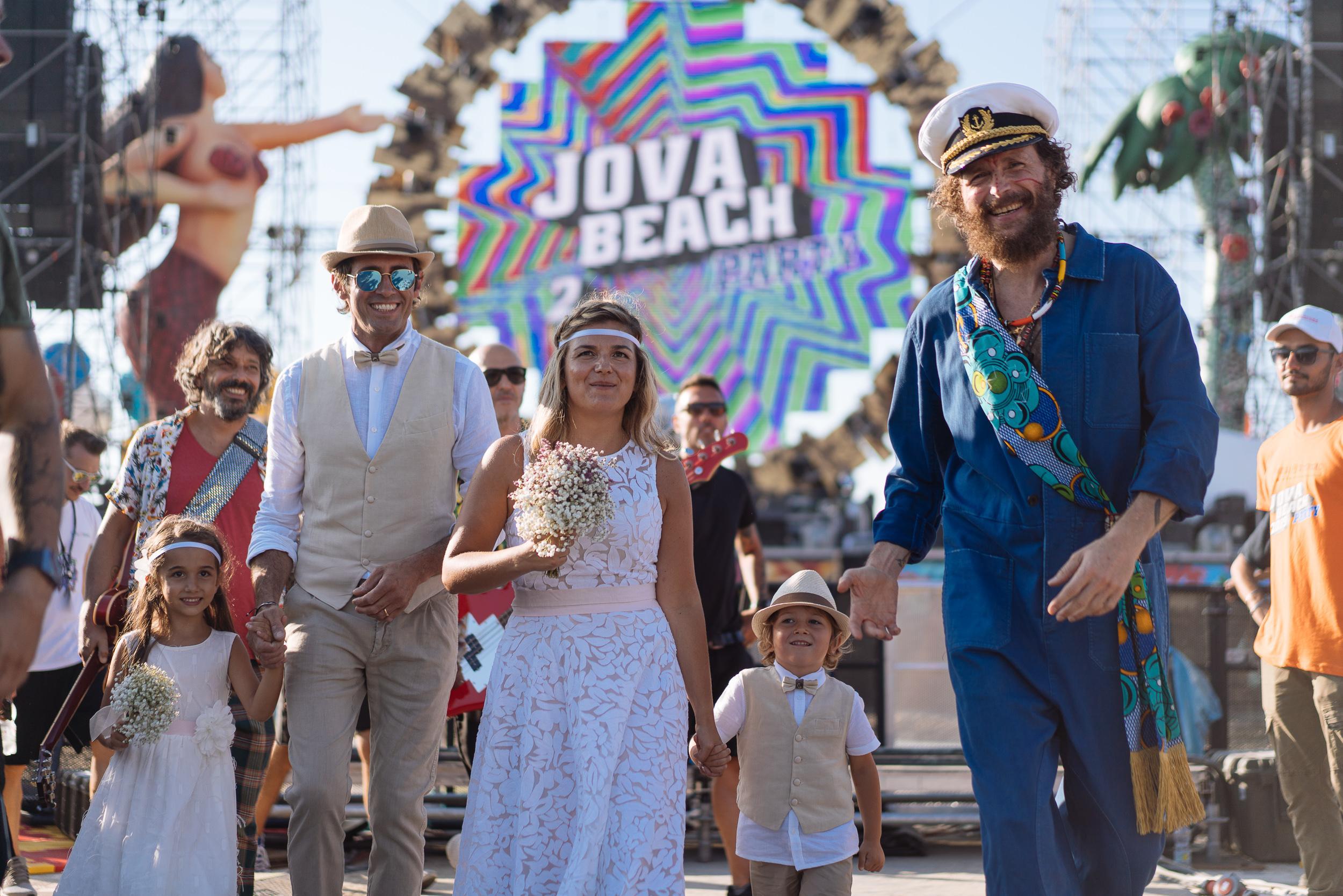 Jova Beach Party: Giorgio e Irene e quel sì pronunciato sul palco