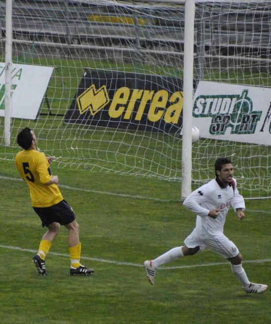 Derby al Lucca, ma il Lammari gioca meglio 