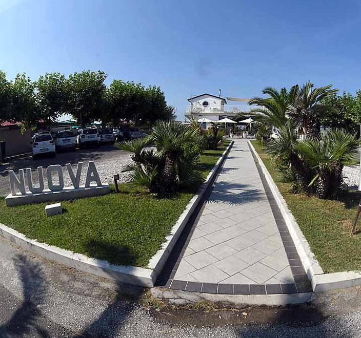 Due terrazze sul mare e una nursery Gli optional del bagno Nuova Italia 