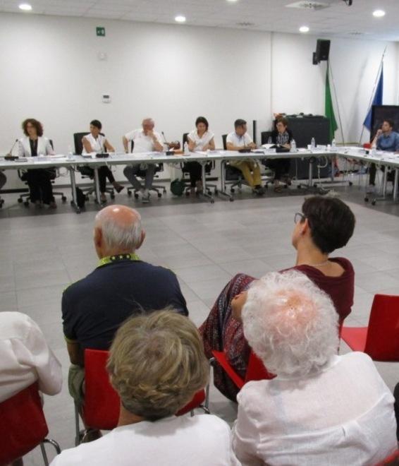 «Ospedale baricentrico» Bagarre in Consiglio