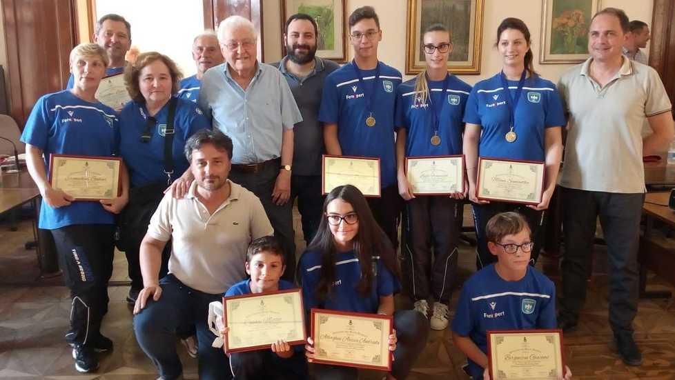 Il Tiro a segno di Bondeno premiato dal Comune «Nuove giovani promesse»