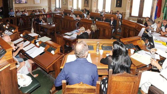 Commissione d’inchiesta sulla vicenda dei rifiuti C’è il voto all’unanimità