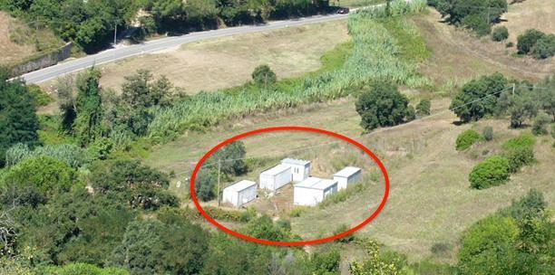 Comitato al sindaco «Togliere quei box abbandonati»