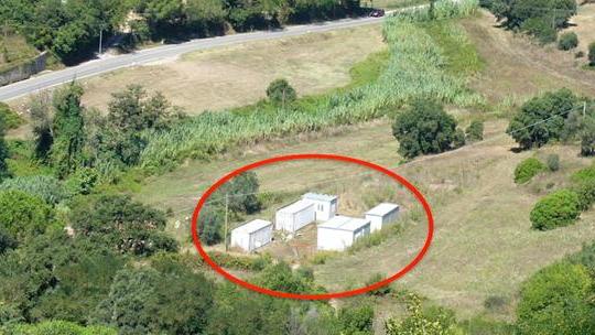 Comitato al sindaco «Togliere quei box abbandonati»