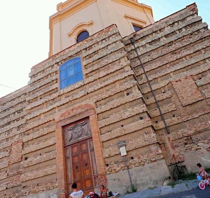 Pittura, foto, musica e kosher, così Santa Caterina invita 