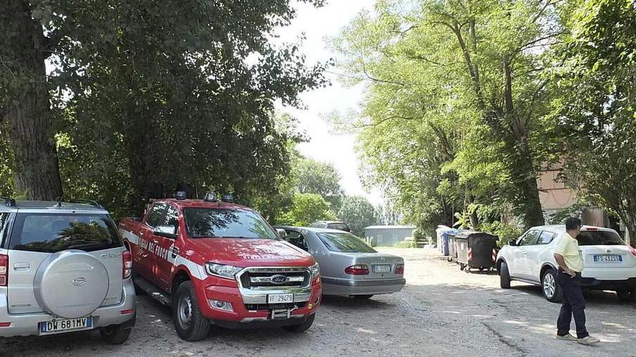 Imprenditore scompare nel nulla lo cercano da ore anche nel fiume Arno