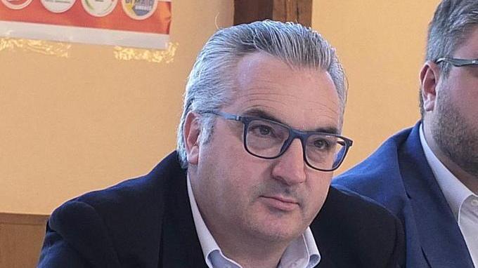 «Spiagge sicure? Meglio i soldi per la nuova caserma»
