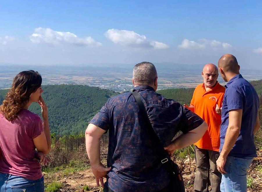 Sopralluogo sul monte dopo le fiamme del febbraio scorso