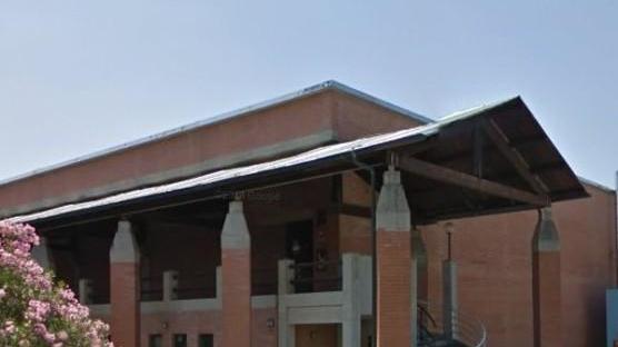 Amianto nella copertura della palestra di Staffoli