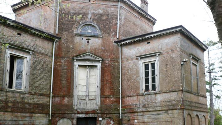 Consiglio al vetriolo Il Palazzo Ottagonale è motivo di rottura