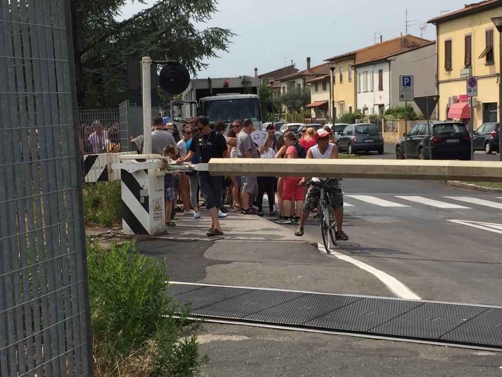 Il passaggio a livello di via Rindi