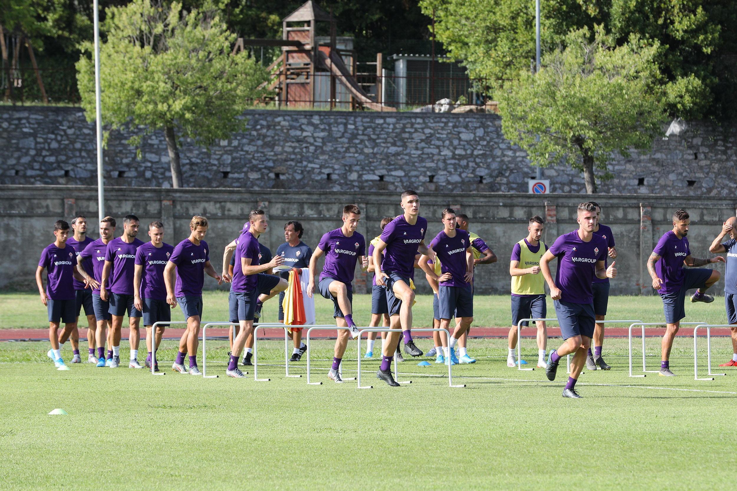 Bagno di folla per la Fiorentina che si allena allo stadio “Mariotti” 