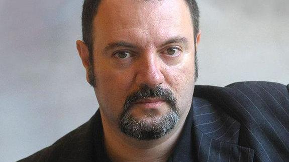 Carlo Lucarelli: «Il caso della Circe? Avrei voluto scriverlo in un mio libro...»