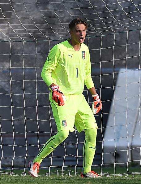 Il portiere Alessandro Plizzari