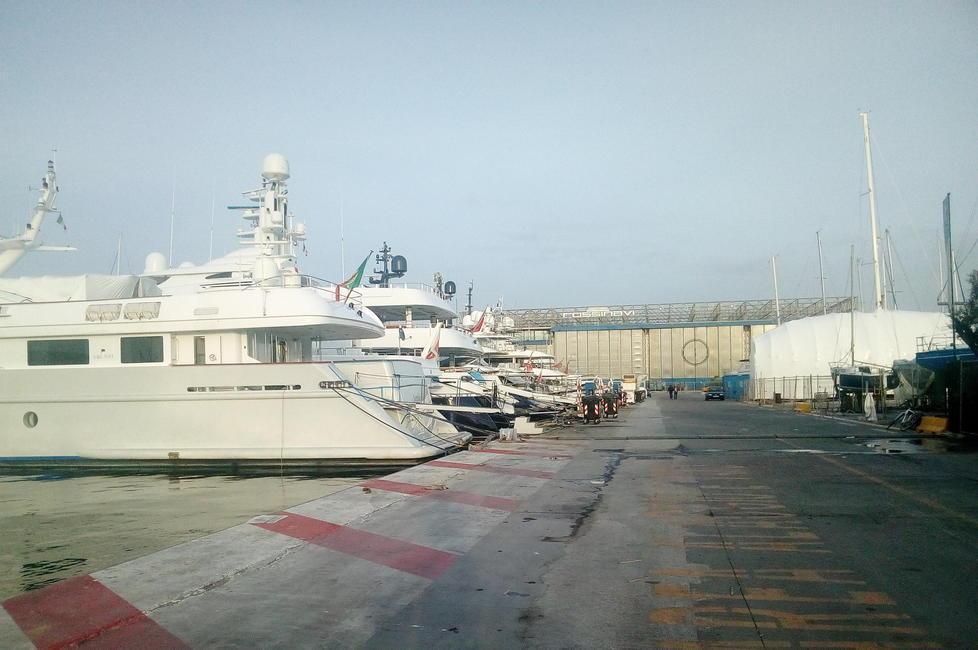 Cambiano le regole in porto sulle banchine